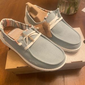 Blue Hey Dude shoes size 8 - brand new